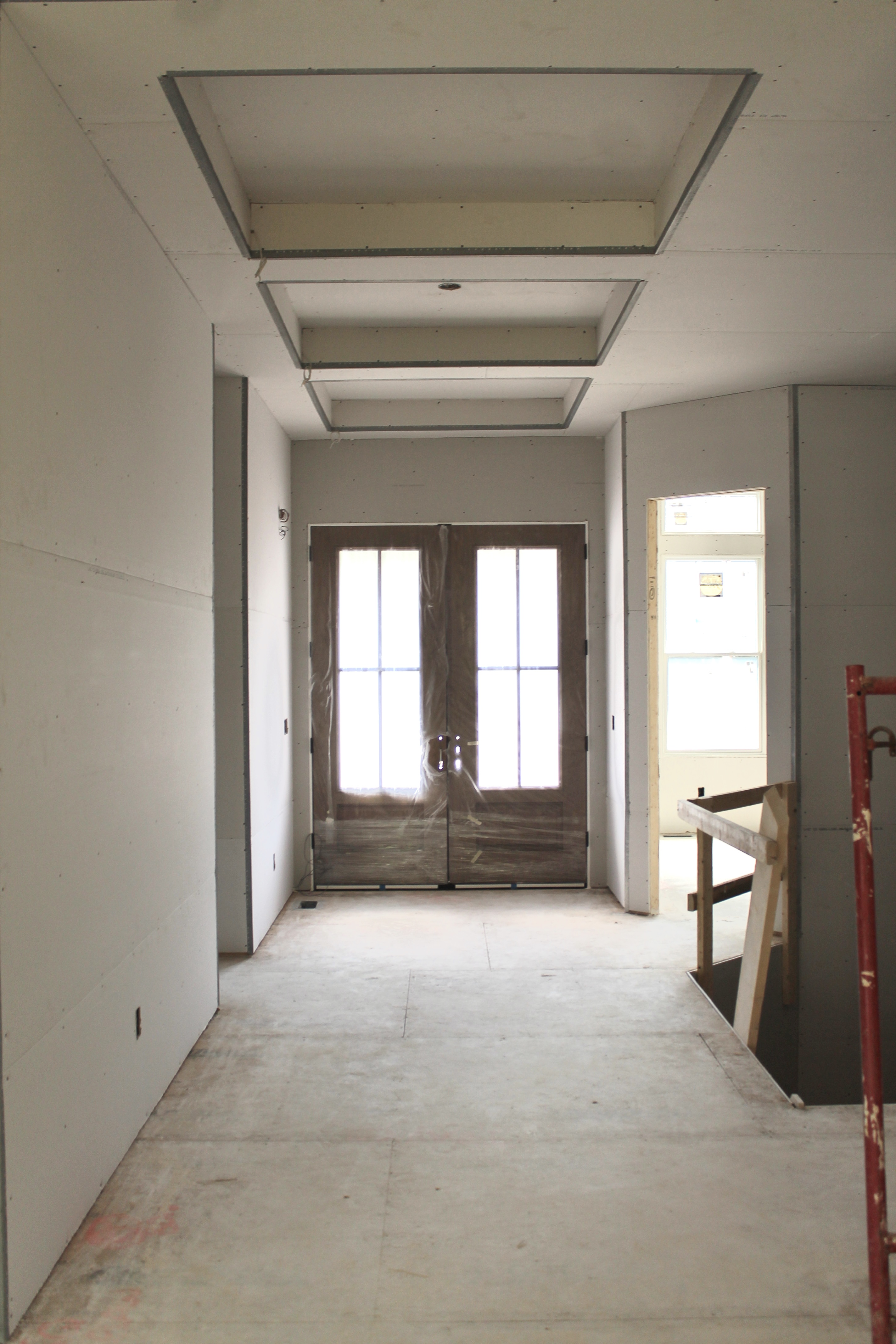 Ahomefortheholidayscledrywalldoor