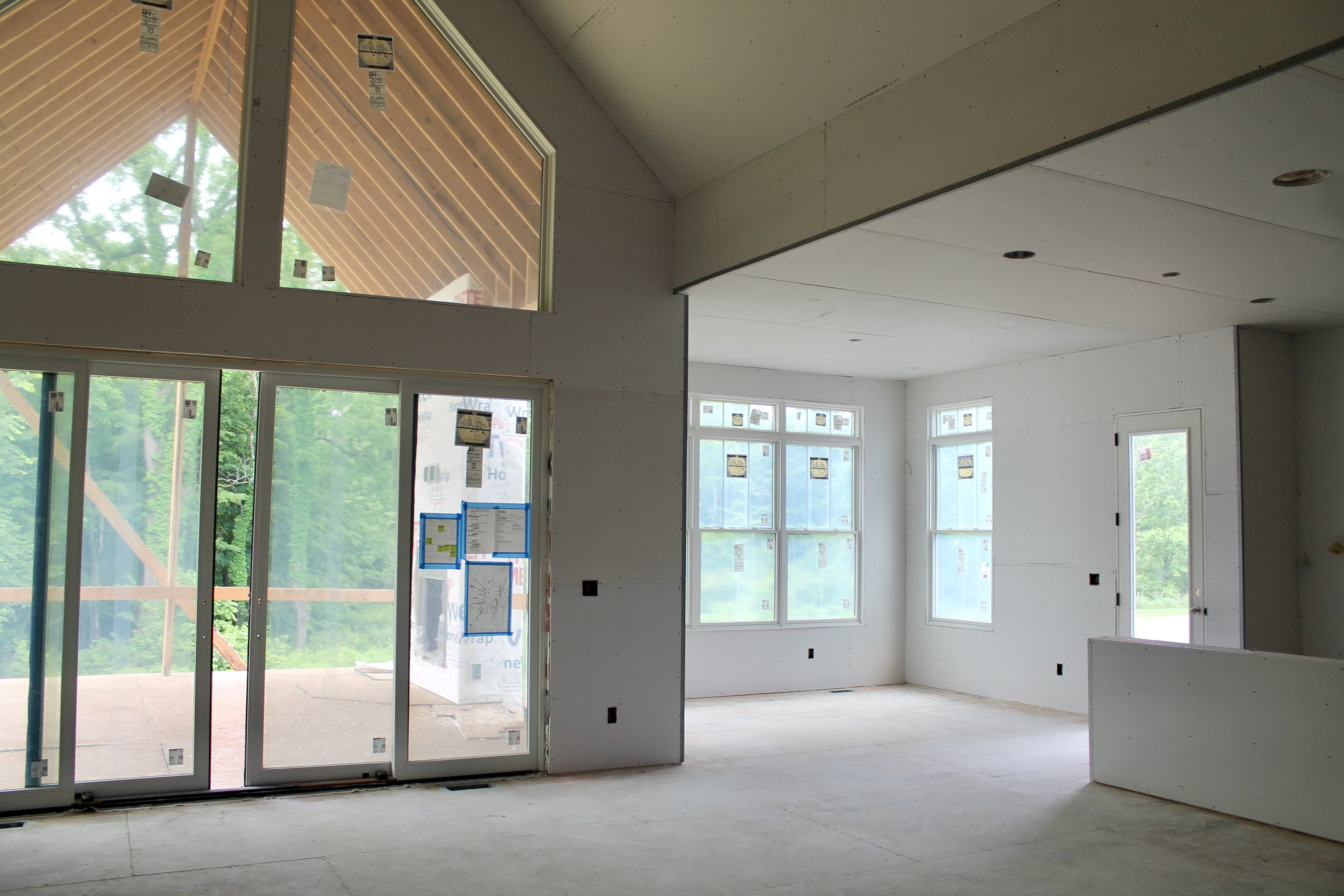 AHomefortheholidayscledrywall